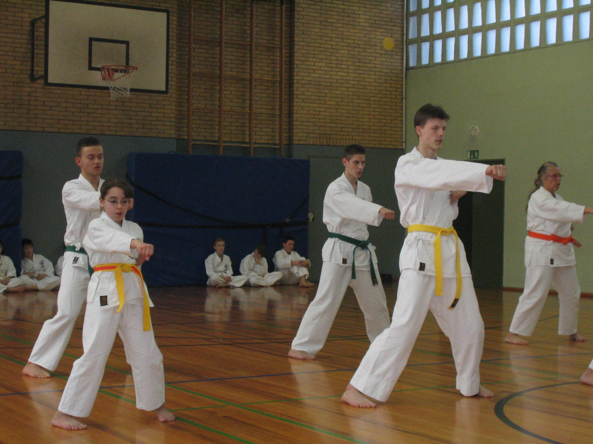 Image 2 of 25  -  393 kB
